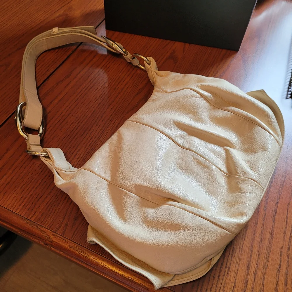 Saint Laurent Leather Shoulder Bag - Picture 2 of 8